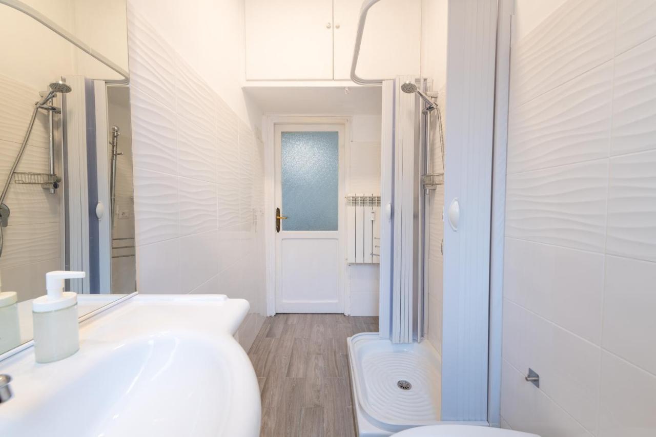 Apartamento Casa Di Marianna E Vittorio Al Gemelli Roma Exterior foto