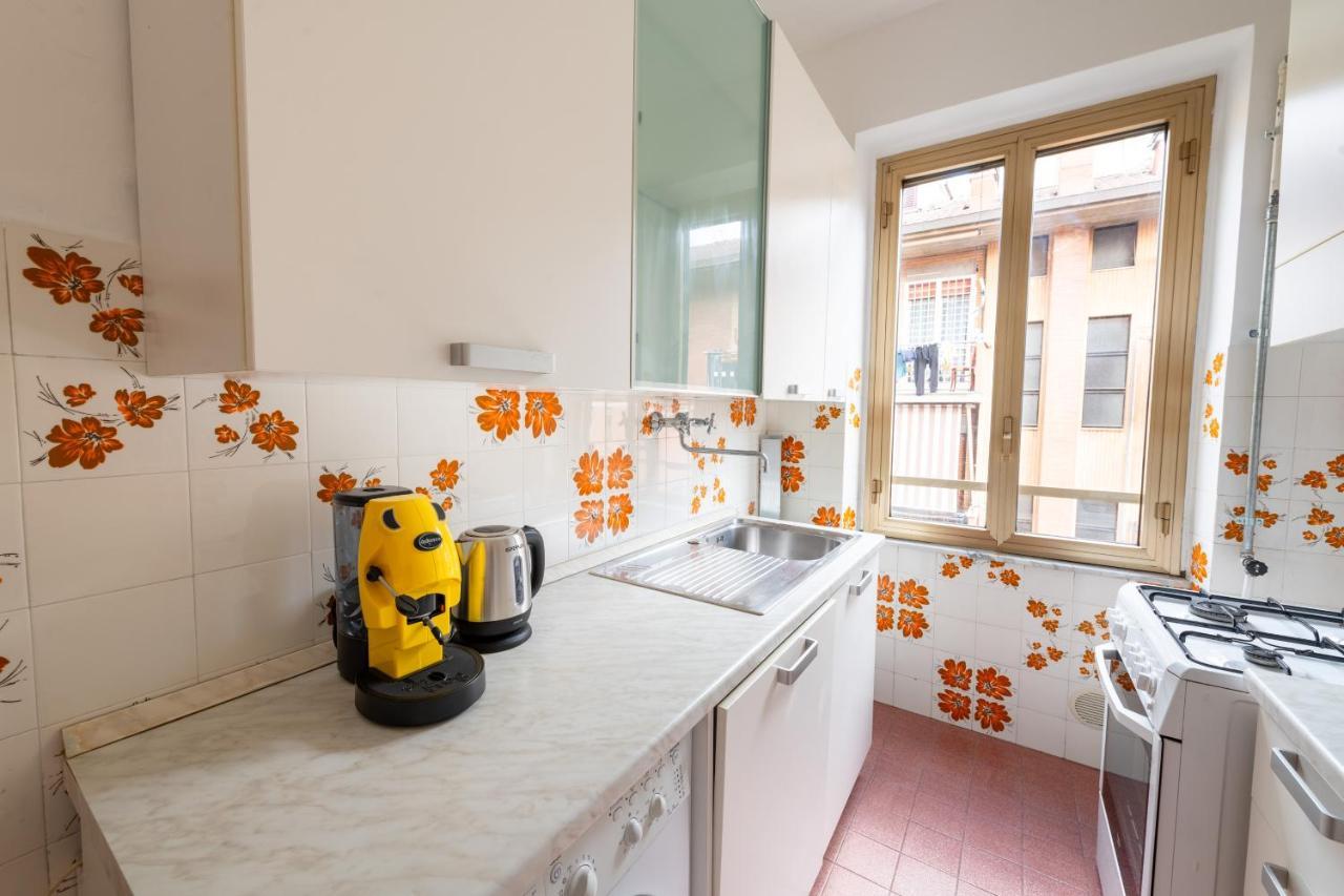 Apartamento Casa Di Marianna E Vittorio Al Gemelli Roma Exterior foto